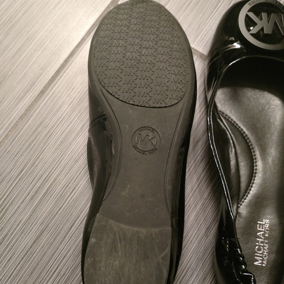 Michael Kors flats - Picture 3 of 3